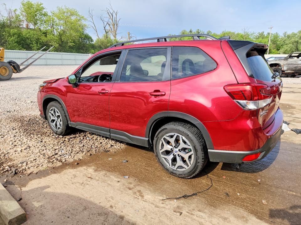 2024 Subaru VIN JF2SKADC6RH493356 COPART salvage auction — FRONT END, Wi - Junked Vehicle Bill Of Sale, sold $4,000 on 2026-07-27 (photo 2)