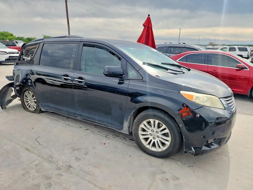 2011 Toyota Sienna VIN 5TDYK3DC2BS120627 COPART salvage auction — REAR END, Tx - Salvage Vehicle Title, sold $750 on 2026-07-30 (photo 4)