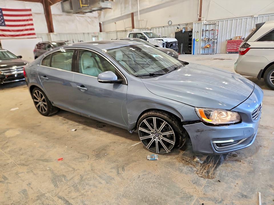 2018 Volvo VIN LYV402TK7JB173030 COPART salvage auction — FRONT END, Wi - Certificate Of Title, sold $2,500 on 2026-07-08 (photo 4)