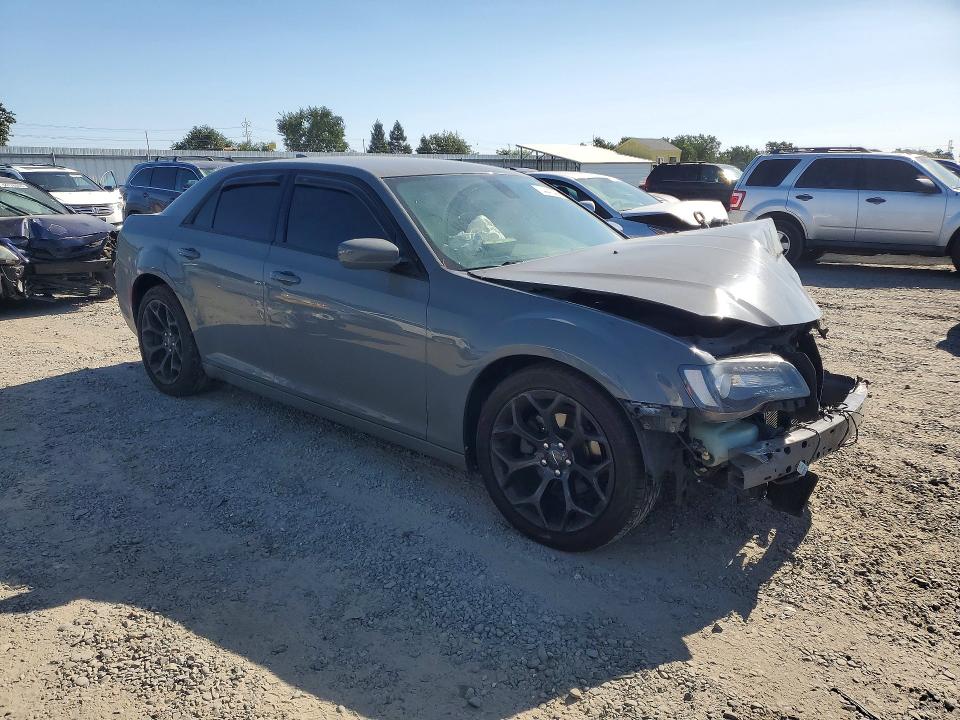 2019 Chrysler 300 VIN 2C3CCABG9KH686062 COPART salvage auction — FRONT END, Ca - Salvage Certificate, sold $1,200 on 2026-07-09 (photo 4)