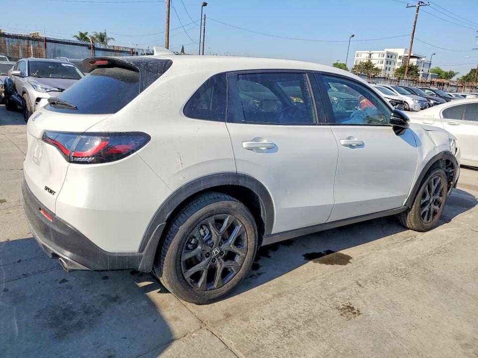 2025 Honda Hr-v VIN 3CZRZ2H54SM708190 COPART salvage auction — FRONT END, Ca - Dlr/Dis/Exp Only Salvage Title, sold $10,400 on 2026-07-29 (photo 3)