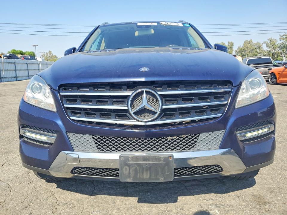 2015 Mercedes-benz M-klasse VIN 4JGDA5JB9FA584182 COPART salvage auction — MINOR DENT/SCRATCHES, Fl - Dis/Dlr/Exp Only Clean Title, sold $5,100 on 2026-07-09 (photo 5)
