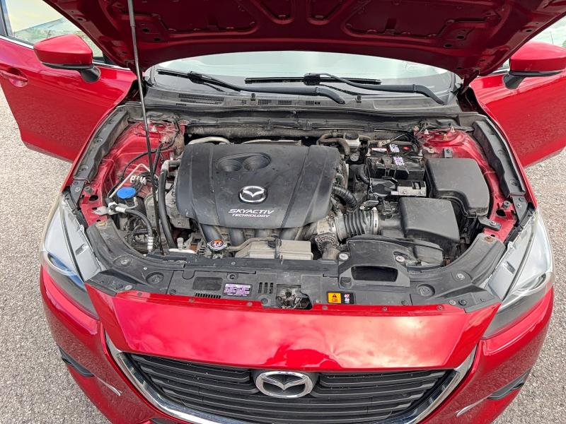2018 Mazda 3 VIN 3MZBN1M34JM200329 COPART salvage auction — MINOR DENT/SCRATCHES, Qc - Aucune Mention (P), sold $6,300 on 2026-07-03 (photo 7)