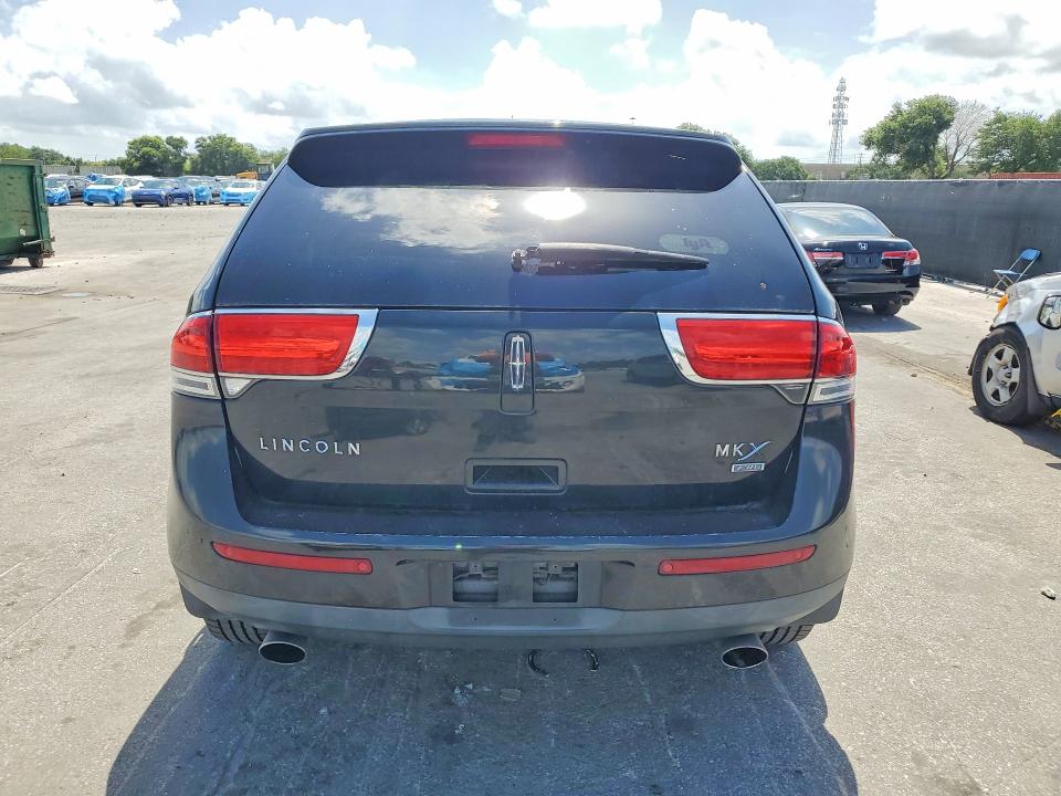 2015 Lincoln Mkx VIN 2LMDJ8JK3FBL22328 COPART salvage auction — NORMAL WEAR, Fl - Certificate Of Title, sold $875 on 2026-07-21 (photo 6)