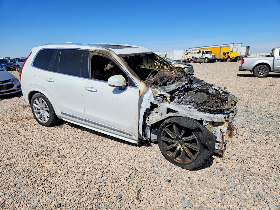 2016 Volvo Xc90 VIN YV4A22PL9G1050410 COPART salvage auction — BURN, Tx - Nonrepairable Title, sold $150 on 2026-07-28 (photo 4)