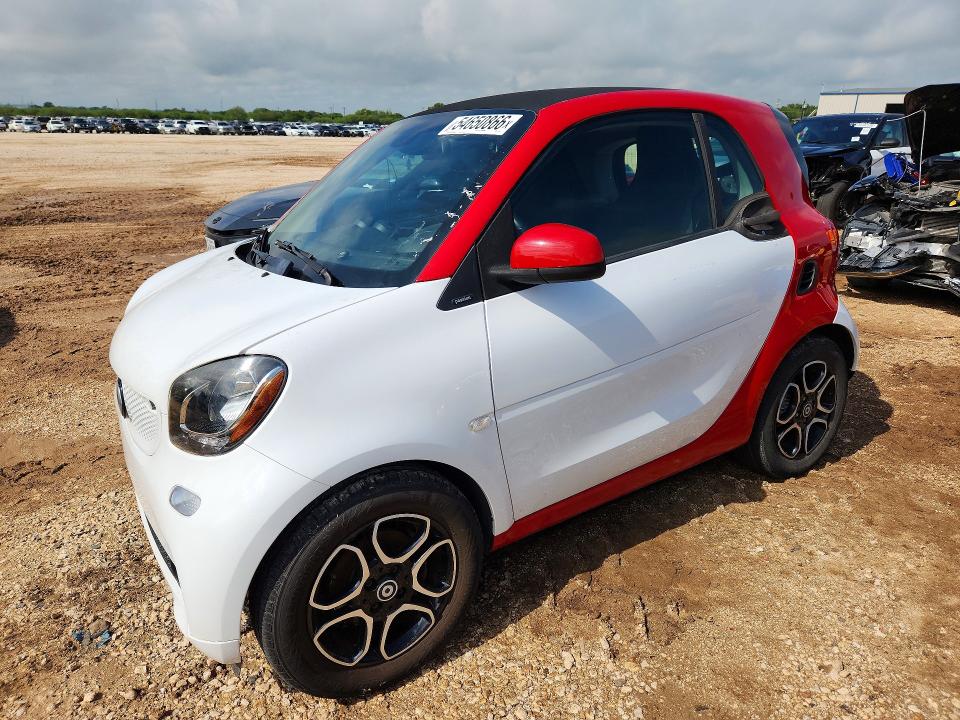 2018 Smart VIN WMEFJ9BA0JK283377 COPART salvage auction — MINOR DENT/SCRATCHES, Tx - Certificate Of Title, sold $6,900 on 2026-07-09 (photo 1)