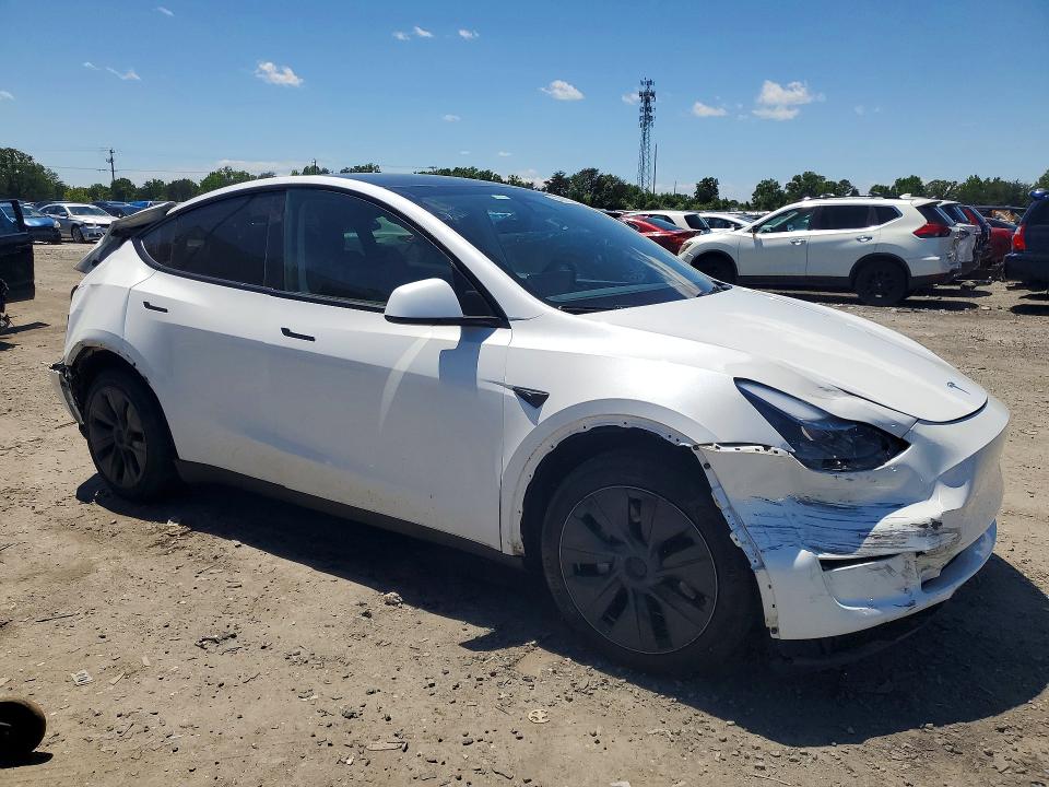 2024 Tesla Model y VIN 7SAYGAEE6RF167456 COPART salvage auction — REAR END, VA - CERT OF TITLE - SALVAGE, sold $9,900 on 2026-07-08 (photo 4)