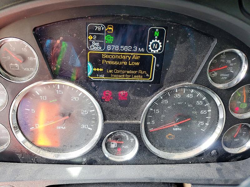 2020 Kenworth T680 VIN 1XKYDP9X8LJ371197 COPART salvage auction — FRONT END, MO - SALVAGE CERTIFICATE OF TITLE, sold $4,900 on 2026-07-30 (photo 8)