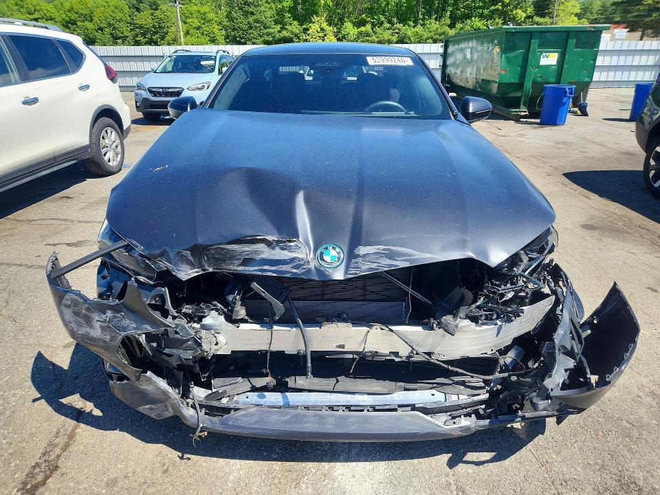 2026 BMW 5er VIN WBA13FK09TCV38532 COPART salvage auction — FRONT END, Ri - Salvage Certificate Of Title, sold $34,500 on 2026-07-21 (photo 5)