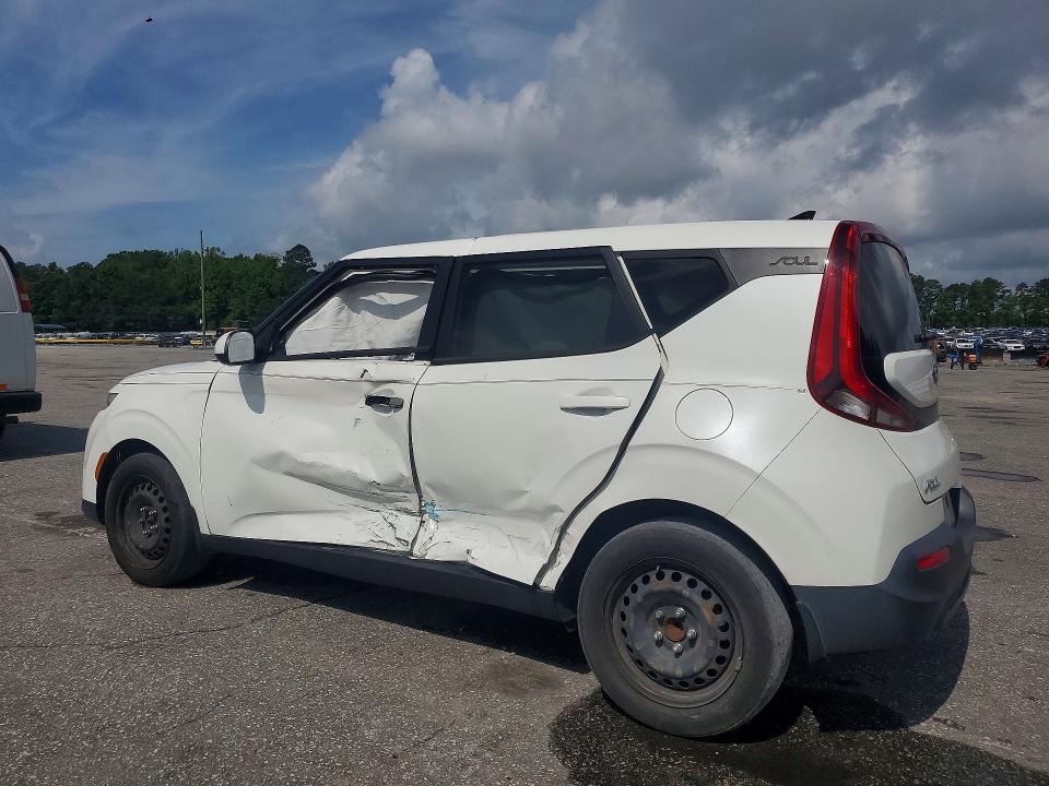 2021 Kia Soul VIN KNDJ23AU1M7138824 COPART salvage auction — SIDE, Nc - Salvage Certificate Of Title, sold $2,250 on 2026-07-16 (photo 2)