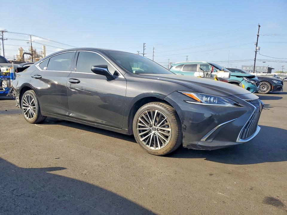 2025 Lexus Es 300h VIN 58ADA1C13SU057155 COPART salvage auction — REAR END, Ca - Salvage Certificate, sold $250 on 2026-07-07 (photo 4)