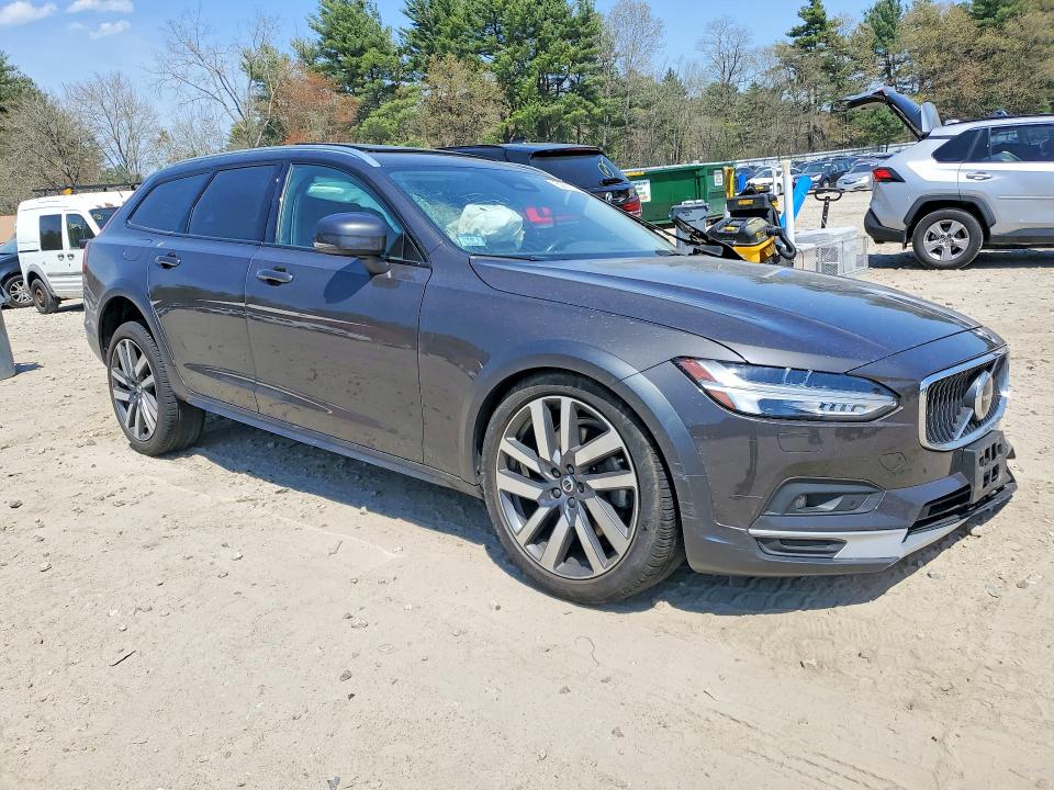 2022 Volvo VIN YV4062NL8N1144875 COPART salvage auction — FRONT END, MA - CERT OF TITLE-SALVAGE, sold $6,300 on 2026-07-02 (photo 4)