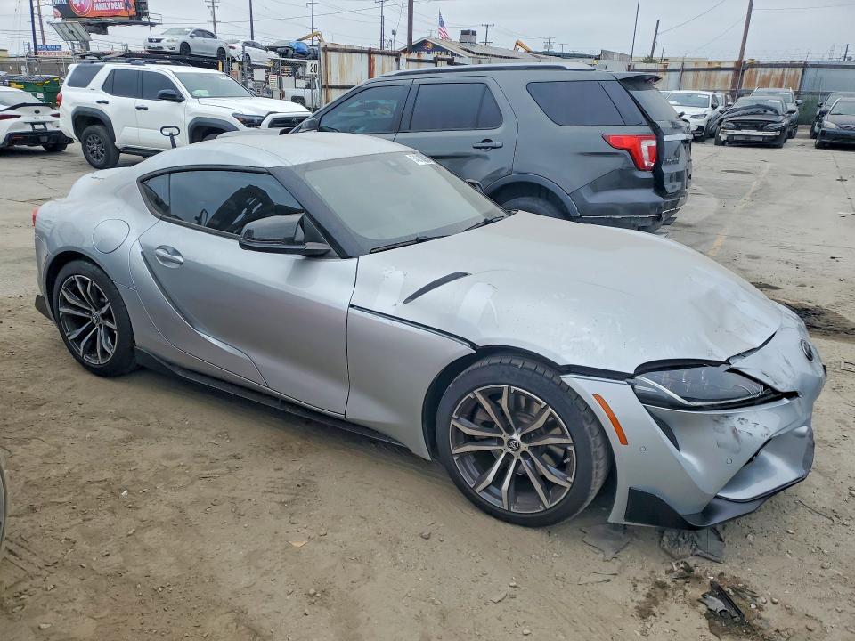 2022 Toyota Supra VIN WZ1DB2C06NW048935 COPART salvage auction — FRONT END, Ca - Salvage Certificate, sold $17,100 on 2026-07-20 (photo 4)