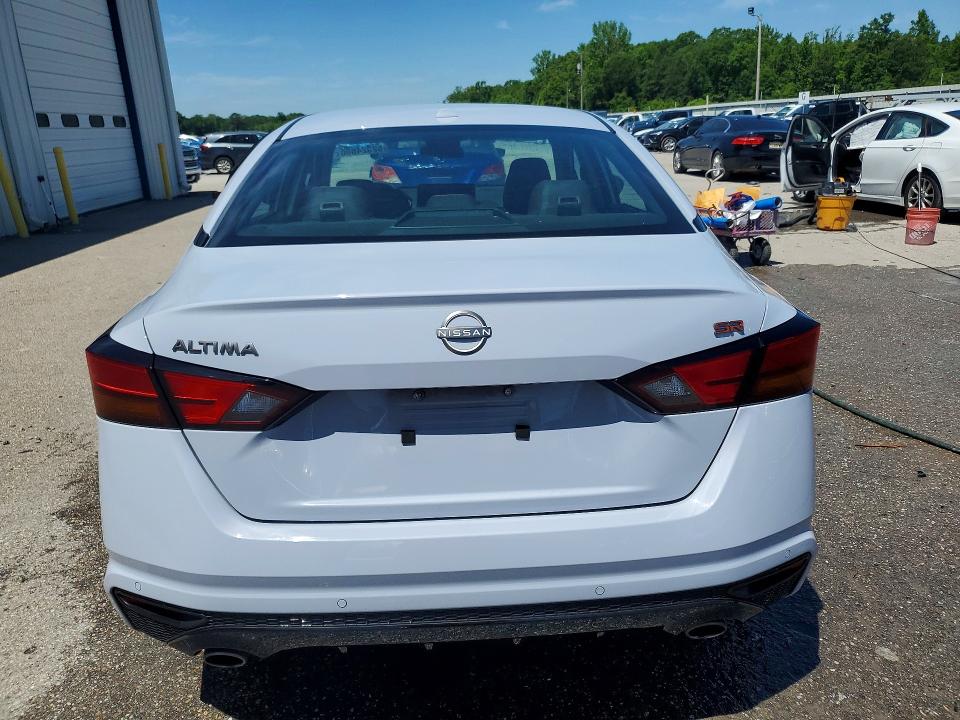 2024 Nissan VIN 1N4BL4CV7RN404837 COPART salvage auction — SIDE, AL - CERT OF TITLE-SALVAGE TITLE, sold $9,100 on 2026-07-09 (photo 6)