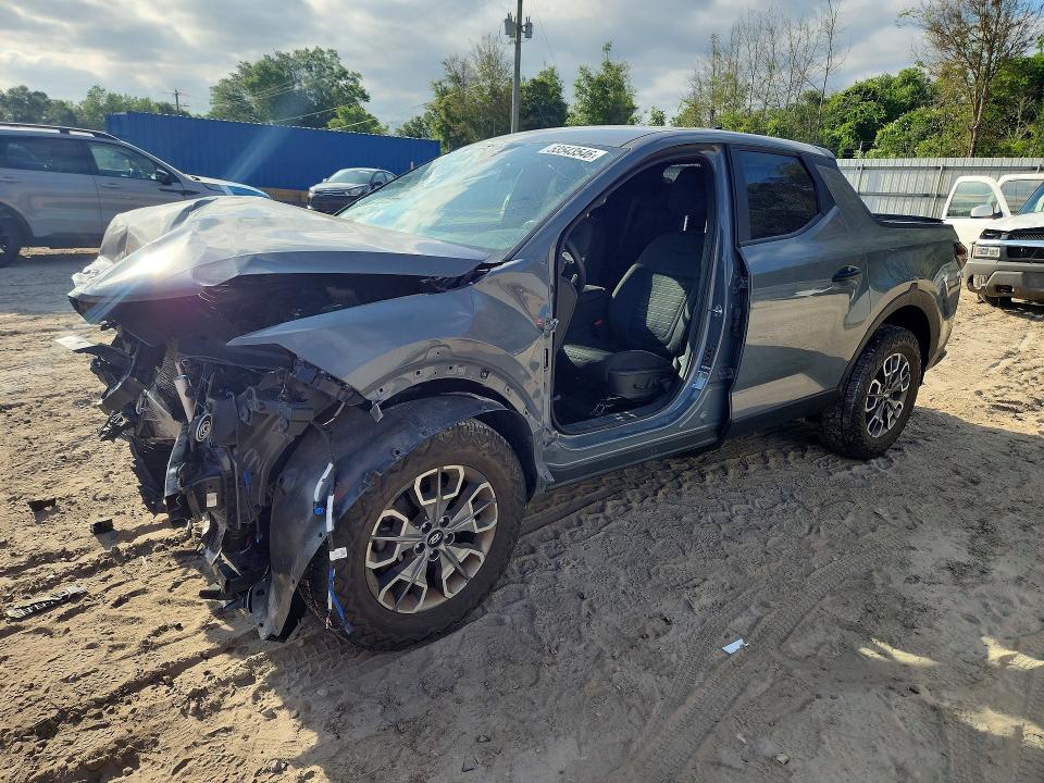 2023 Hyundai Santa cruz VIN 5NTJBDAE7PH042552 COPART salvage auction — FRONT END, Fl - Certificate Of Destruction, sold $4,000 on 2026-07-31 (photo 1)