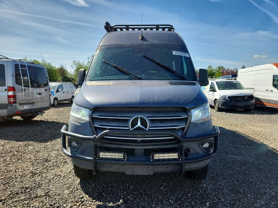 2019 Mercedes-benz Sprinter 2500 VIN WD4FF1CD6KT014358 COPART salvage auction — BURN, Or - Salvage Title Certificate, sold $8,900 on 2026-07-27 (photo 5)