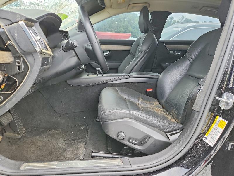 2023 Volvo S90 VIN LVY062MN1PP343555 COPART salvage auction — ENGINE BURN, GA - CERT OF TITLE-SALVAGE, sold $975 on 2026-09-01 (photo 7)