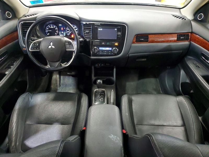 2015 Mitsubishi Outlander VIN JA4AZ3A37FZ002542 COPART salvage auction — MINOR DENT/SCRATCHES, Nh - Certificate Of Title (P), sold $2,400 on 2026-07-27 (photo 8)