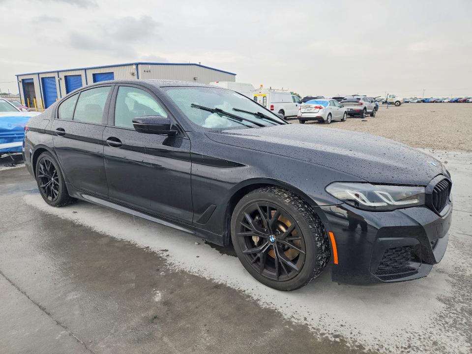2022 BMW 5er VIN WBA53BH07NWX78004 COPART salvage auction — SIDE, Tx - Salvage Vehicle Title, sold $14,800 on 2026-07-17 (photo 4)