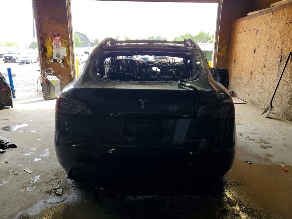 2024 Tesla Model y VIN 7SAYGDEE9RA318787 COPART salvage auction — BURN, PA - CERTIFICATE OF SALVAGE, sold $175 on 2026-07-02 (photo 6)