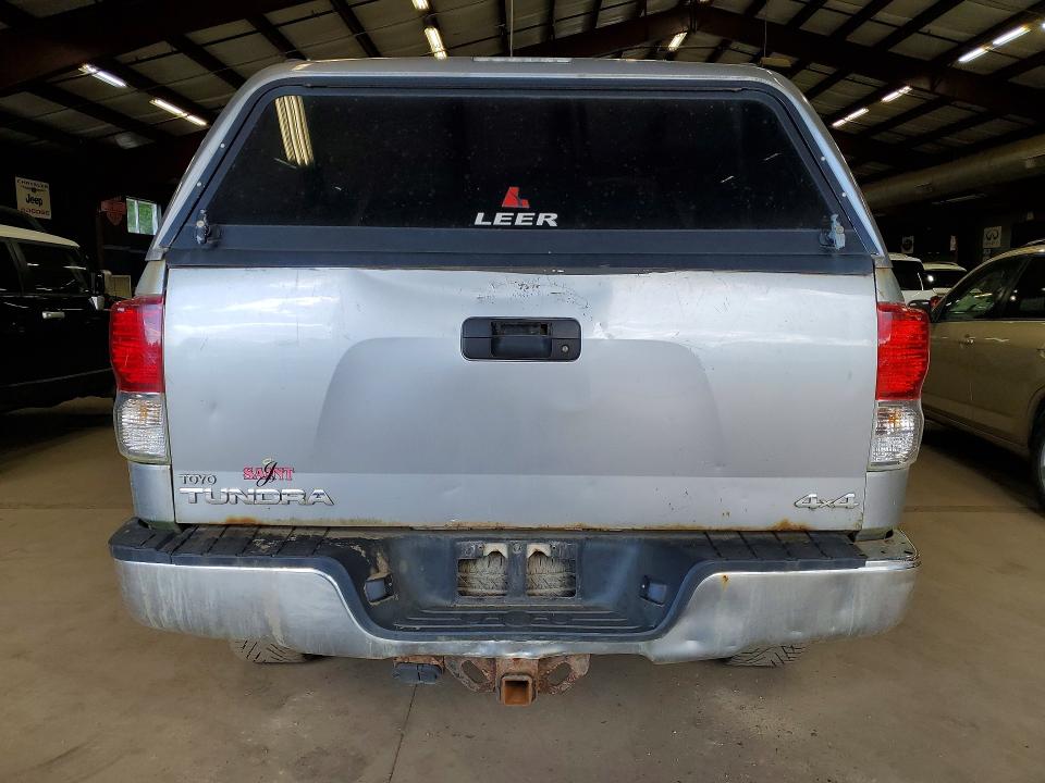 2011 Toyota Tundra VIN 5TFDY5F18BX187120 COPART salvage auction — MINOR DENT/SCRATCHES, Vt - Certificate Of Title, sold $5,500 on 2026-07-31 (photo 6)