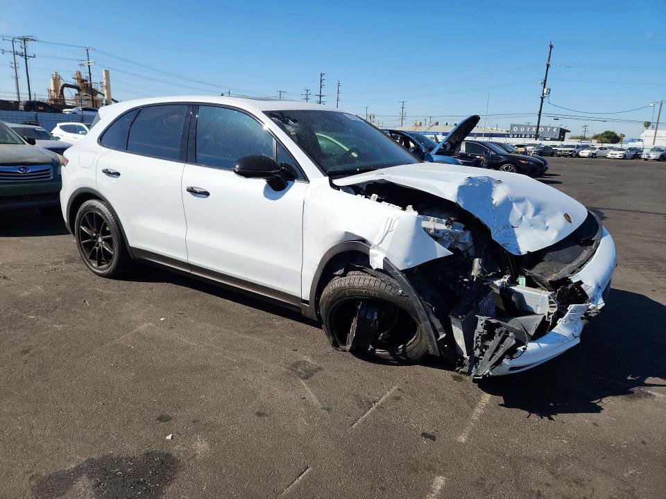 2022 Porsche Cayenne VIN WP1AA2AYXNDA01494 COPART salvage auction — Front End, CA - SALVAGE CERTIFICATE, sold $9,500 on 2026-06-22 (photo 4)