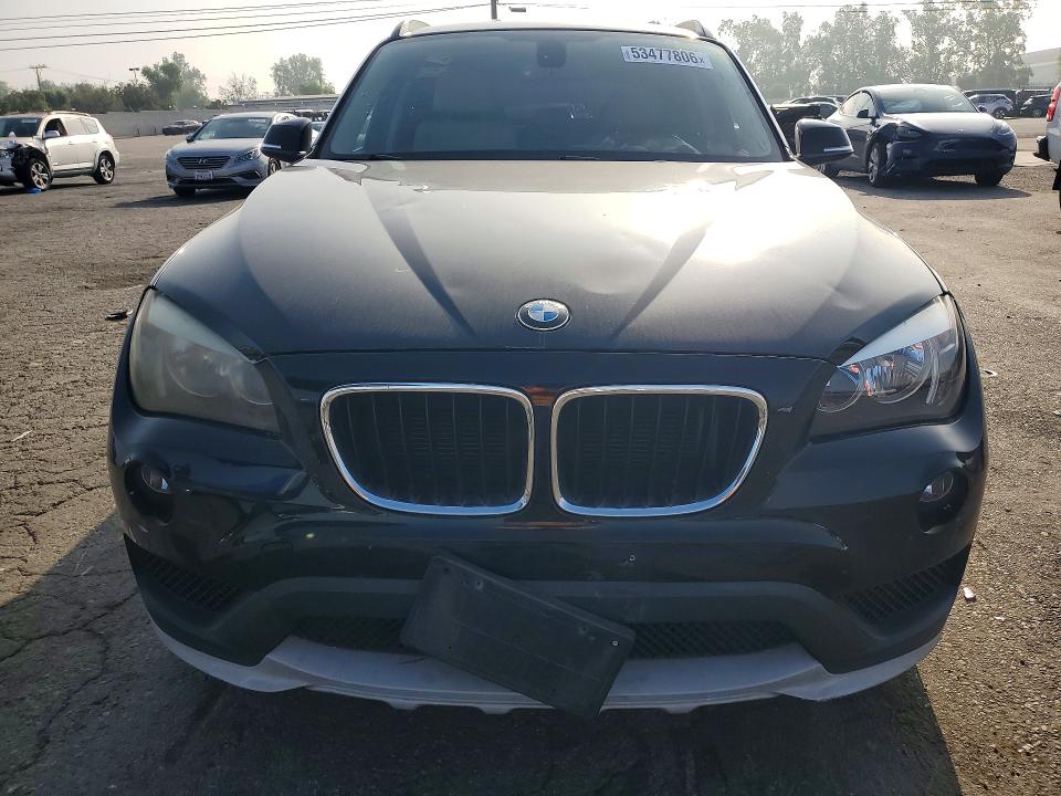 2015 BMW X1 VIN WBAVM1C51FV316023 COPART salvage auction — MINOR DENT/SCRATCHES, Ca - Dis/Dlr/Exp Only Clean Title, sold $1,350 on 2026-07-27 (photo 5)