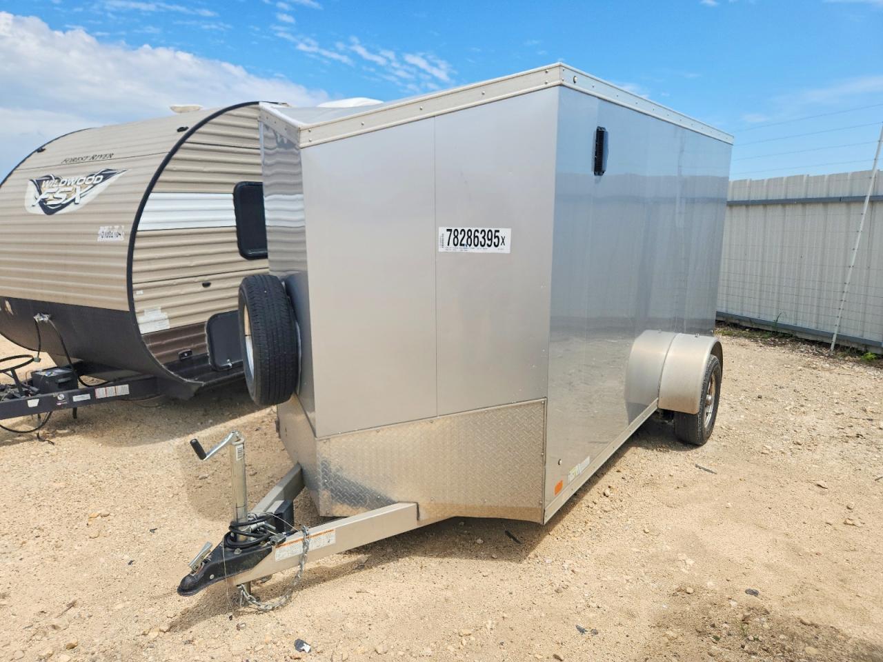 2022 Aluminum Trailer Co VIN 5JX1C141XNC224134 COPART salvage auction — Side, TX - SALVAGE VEHICLE TITLE (P), sold $1,250 on 2026-07-09 (photo 2)
