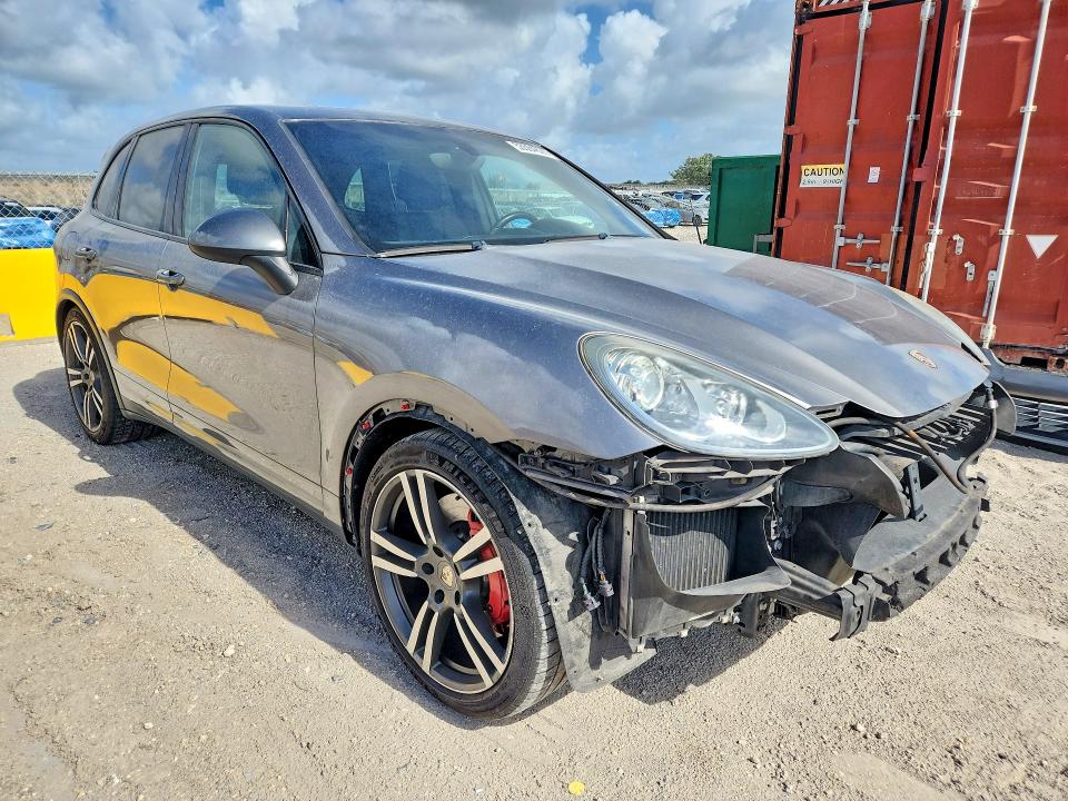 2011 Porsche Cayenne VIN WP1AC2A21BLA82036 COPART salvage auction — FRONT END, Fl - Cert Of Title Slvg Rebuildable, sold $6,600 on 2026-07-20 (photo 4)