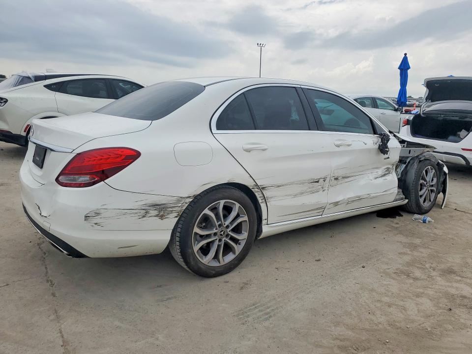 2018 Mercedes-benz C-klasse VIN 55SWF4JB1JU264295 COPART salvage auction — FRONT END, Tx - Salvage Vehicle Title, sold $4,100 on 2026-07-09 (photo 3)