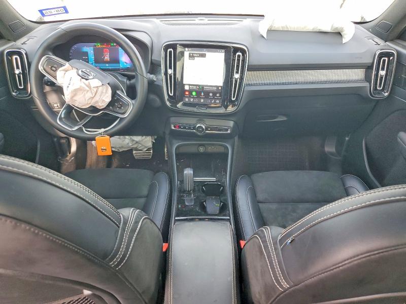 2022 Volvo Xc40 VIN YV4ED3UR7N2643975 COPART salvage auction — FRONT END, Tx - Salvage Vehicle Title, sold $5,700 on 2026-07-02 (photo 8)