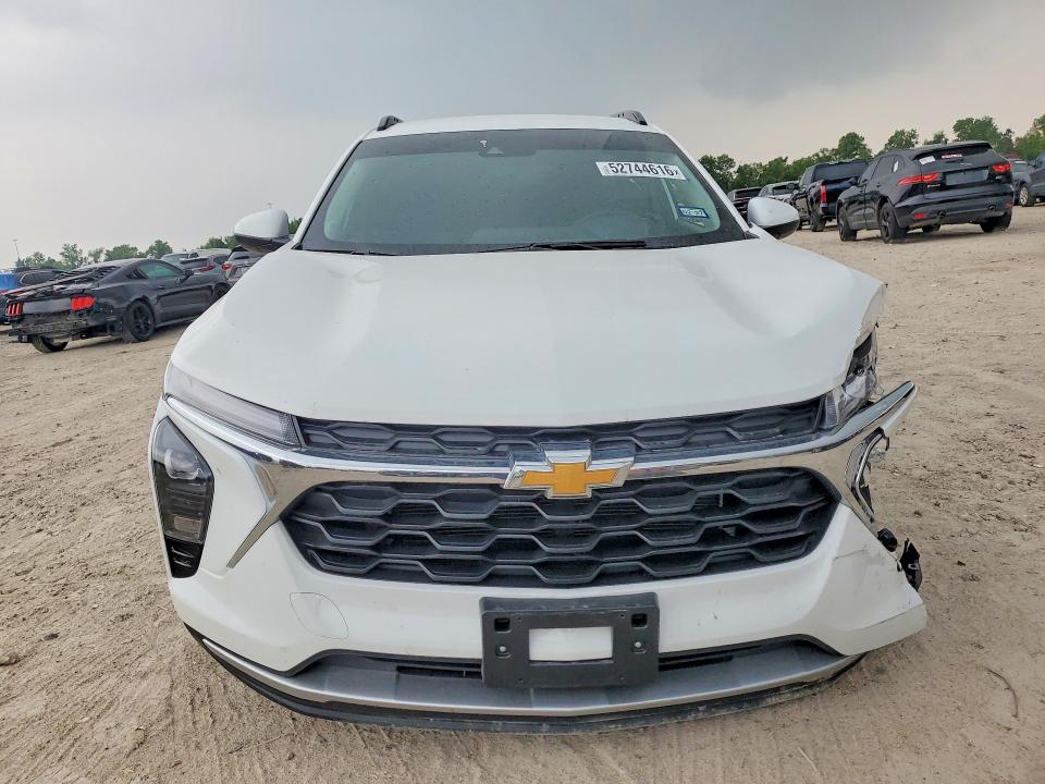2025 Chevrolet VIN KL77LHEP7SC255902 COPART salvage auction — FRONT END, Tx - Salvage Vehicle Title, sold $250 on 2026-07-28 (photo 5)
