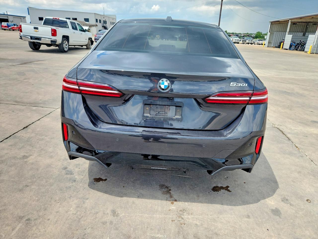 2025 BMW 5 Series VIN WBA43FJ03SCU14981 COPART salvage auction — Vandalized, TX - SALVAGE VEHICLE TITLE, sold $34,750 on 2026-08-06 (photo 6)