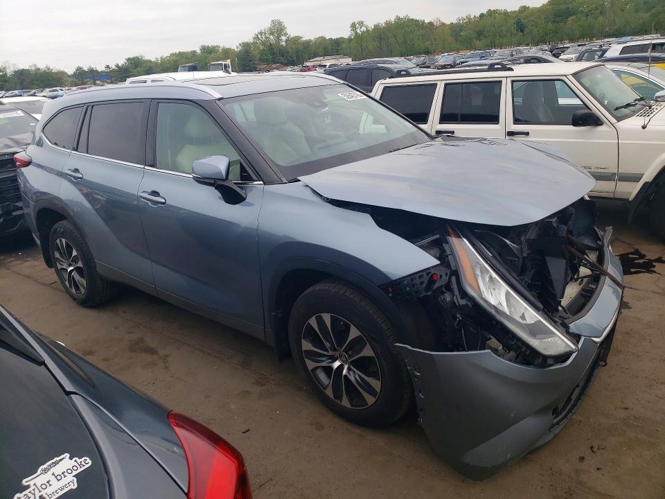 2020 Toyota Highlander VIN 5TDGZRBH0LS029835 COPART salvage auction — FRONT END, CT - CERT OF TITLE-SALVAGE, sold $12,900 on 2026-07-07 (photo 4)