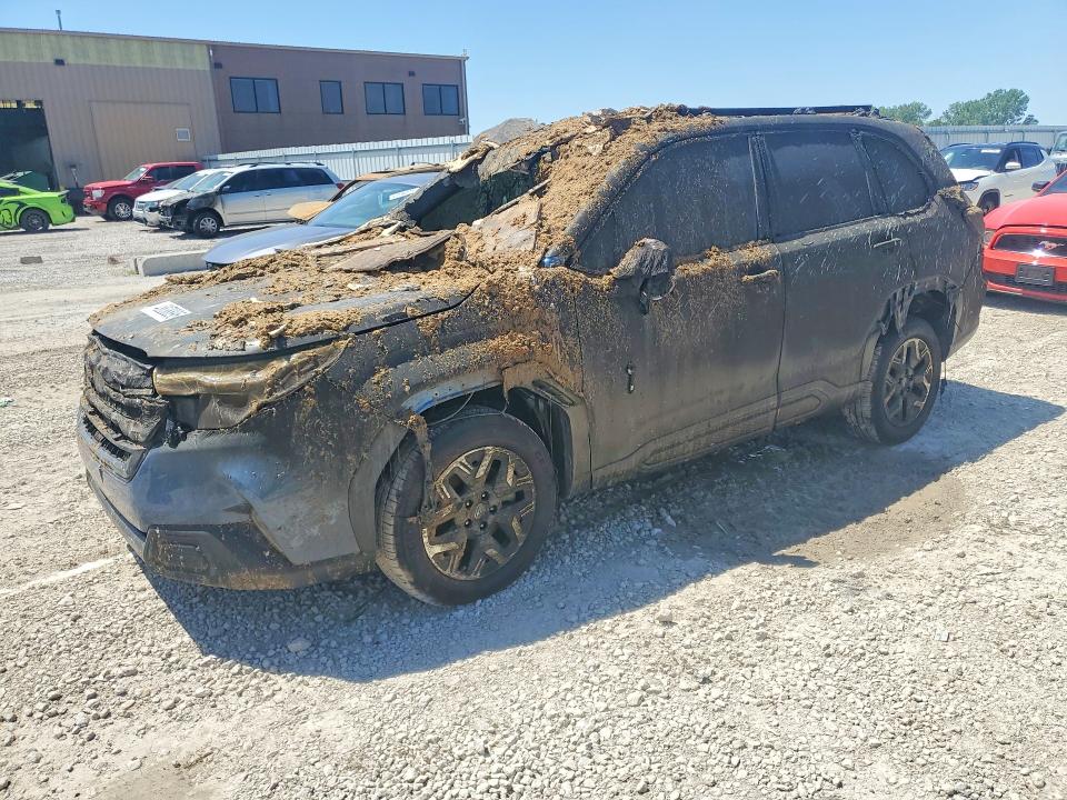 2025 Subaru Forester VIN JF2SLDDCXSH588927 COPART salvage auction — BURN, Ks - Cert Of Title-Salvage, sold $1,800 on 2026-07-16 (photo 1)