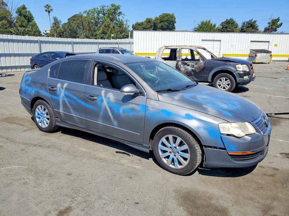 2008 Volkswagen Passat VIN WVWJK73C58P104550 COPART salvage auction — VANDALISM, Ca - Salvage Certificate, sold $125 on 2026-07-06 (photo 4)