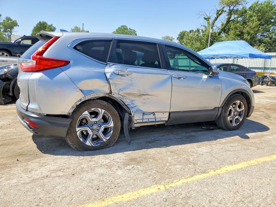 2018 Honda Cr-v VIN 7FARW1H83JE037749 COPART salvage auction — SIDE, KS - CERT OF TITLE-SALVAGE, sold $7,200 on 2026-07-13 (photo 3)