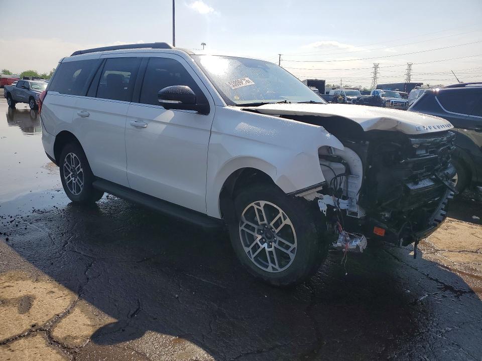 2025 Ford Expedition VIN 1FMJU1J88SEA05001 COPART salvage auction — FRONT END, Mi - Scrap Certificate Of Title, sold $18,000 on 2026-07-31 (photo 4)