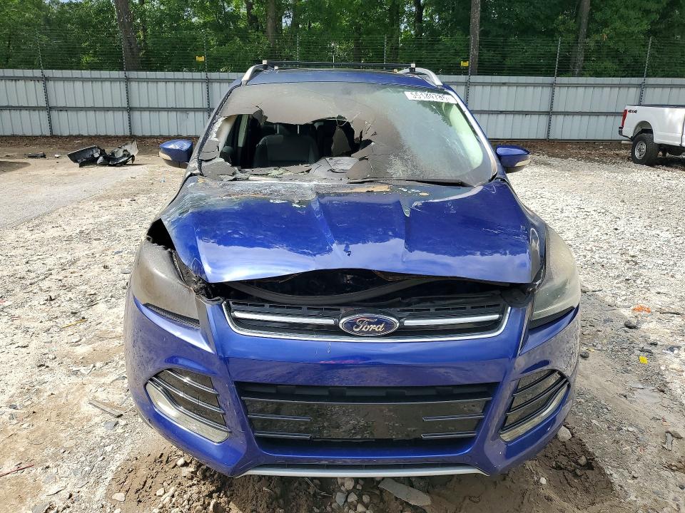 2014 Ford Escape VIN 1FMCU0JX5EUC06682 COPART salvage auction — Burn Engine, GA - SALVAGE/FIRE DAMAGE, sold $250 on 2026-07-03 (photo 5)