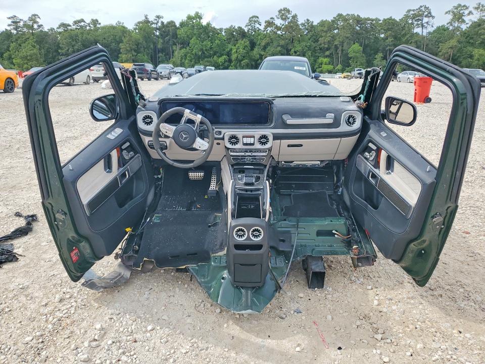 2024 Mercedes-benz G-klasse VIN W1NYC7HJ9RX494355 COPART salvage auction — VANDALISM, Tx - Nonrepairable Title, sold $25,500 on 2026-07-14 (photo 6)