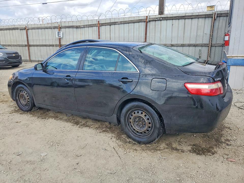 2007 Toyota Camry VIN 4T1BE46K87U687334 COPART salvage auction — SIDE, Mt - Dis/Dlr/Exp Only Clean Title, sold $800 on 2026-07-20 (photo 2)