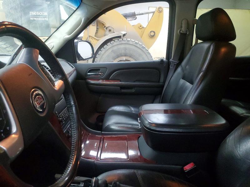 2007 Cadillac Escalade VIN 3GYFK628X7G185362 COPART salvage auction — FRONT END, Mi - Certificate Of Title, sold $200 on 2026-07-22 (photo 7)