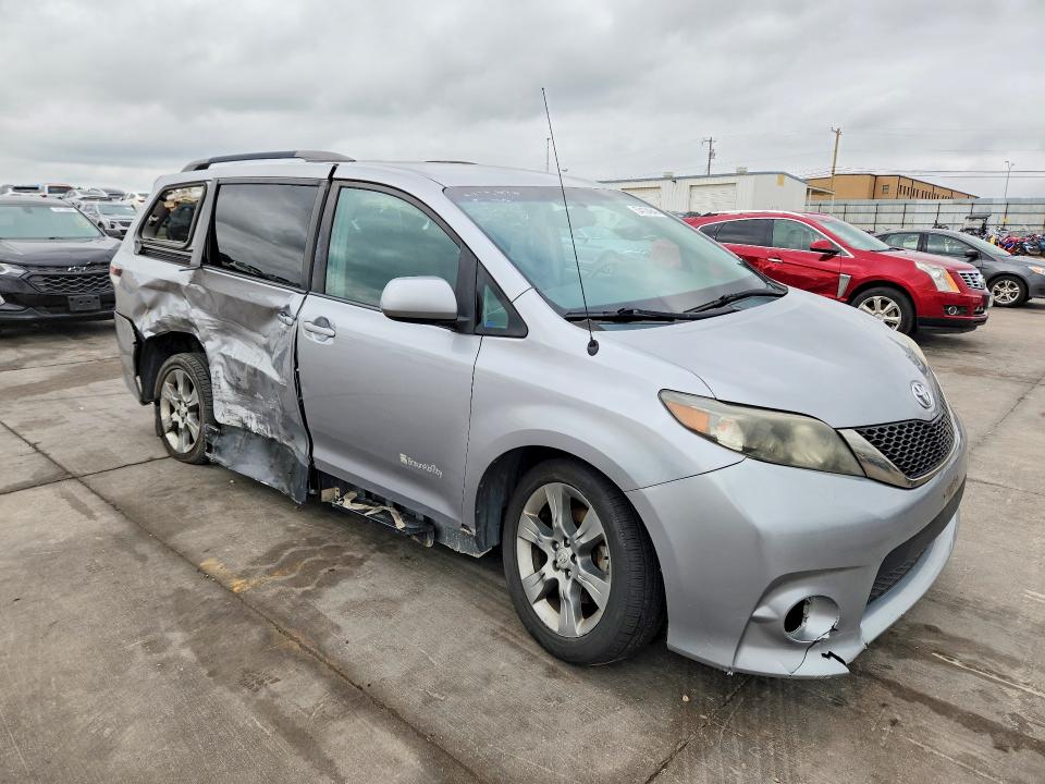 2012 Toyota Sienna VIN 5TDXK3DC8CS246889 COPART salvage auction — SIDE, Tx - Salvage Vehicle Title, sold $2,000 on 2026-07-02 (photo 4)