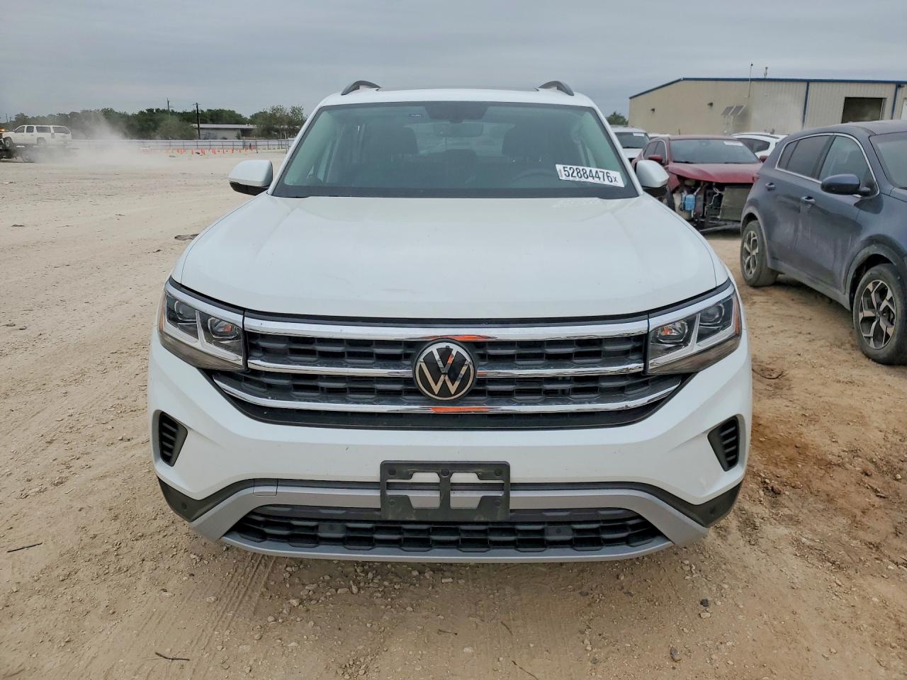 2023 Volkswagen Atlas VIN 1V2KR2CA9PC551517 COPART salvage auction — Side, TX - SALVAGE VEHICLE TITLE, sold $9,600 on 2026-07-09 (photo 5)