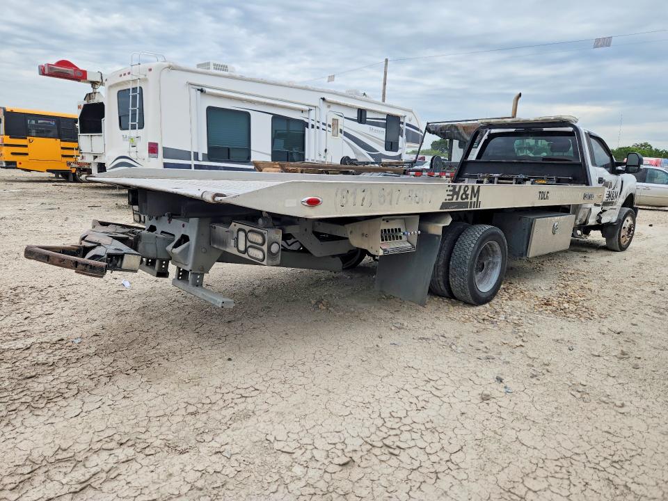2019 Ford F550 VIN 1FDUF5HT4KDA08010 COPART salvage auction — SIDE, Tx - Certificate Of Title, sold $12,700 on 2026-07-23 (photo 3)