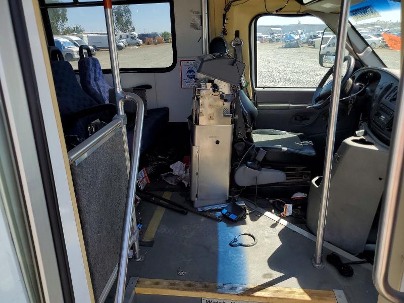 2008 Ford Econoline VIN 1FD4E45S28DB00931 COPART salvage auction — MINOR DENT/SCRATCHES, Ca - Dis/Dlr/Exp Only Lien Papers, sold $500 on 2026-07-09 (photo 5)