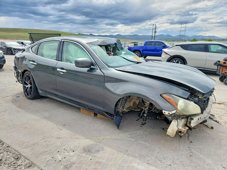 2011 Infiniti M VIN JN1BY1AP9BM324419 COPART salvage auction — ROLLOVER, Co - Non-Repairable Cert Of Title, sold $275 on 2026-07-15 (photo 4)