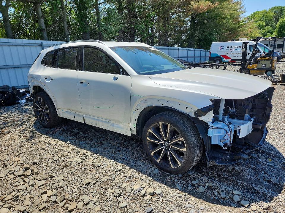 2023 Mazda Cx-50 VIN 7MMVABEY4PN117963 COPART salvage auction — REAR END, NJ - CERT OF TITLE-SALVAGE, sold $9,000 on 2026-07-13 (photo 4)