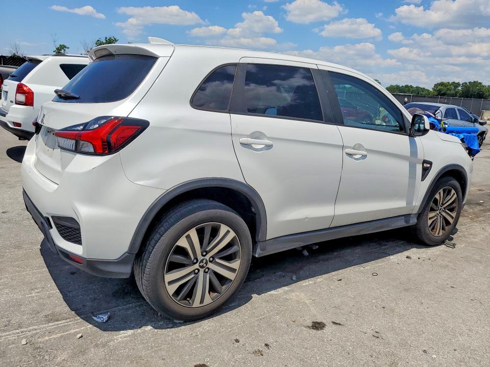 2020 Mitsubishi Outlander VIN JA4AP3AU6LU016729 COPART salvage auction — MINOR DENT/SCRATCHES, Fl - Dealer Only Clean Title (P), sold $4,700 on 2026-07-09 (photo 3)