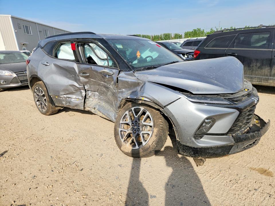 2023 Chevrolet Blazer VIN 3GNKBKRS4PS197199 COPART salvage auction — SIDE, Ab - Bos - Nonrepairable, sold $1,500 on 2026-07-02 (photo 4)